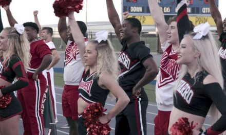 Cheer : plongée dans le monde exigeant des pom-pom girls sur Netflix