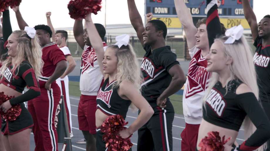 cheer-netflix-serie-documentaire