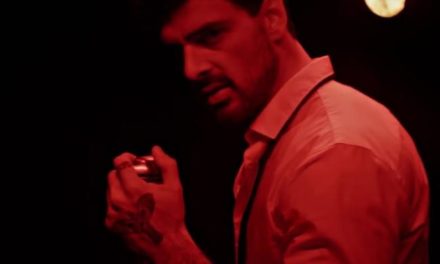 365 jours : Michele Morrone le “Christian Grey” italien est aussi chanteur !