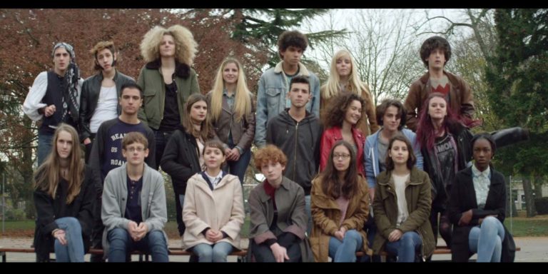 Les grands : la série française fait sa rentrée des classes en ce moment sur Netflix