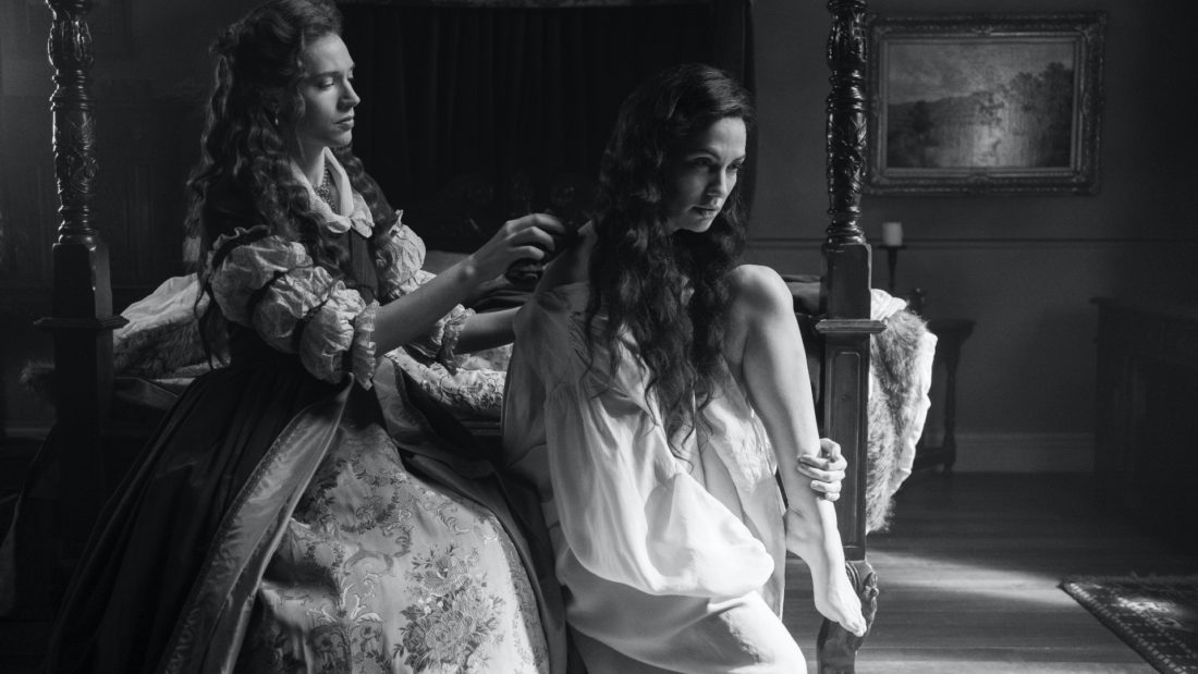 the haunting of bly manor episode 8 1100x619 - The Haunting of Bly Manor : histoire singulière de l'épisode 8 et portrait bouleversant de la dame du Lac