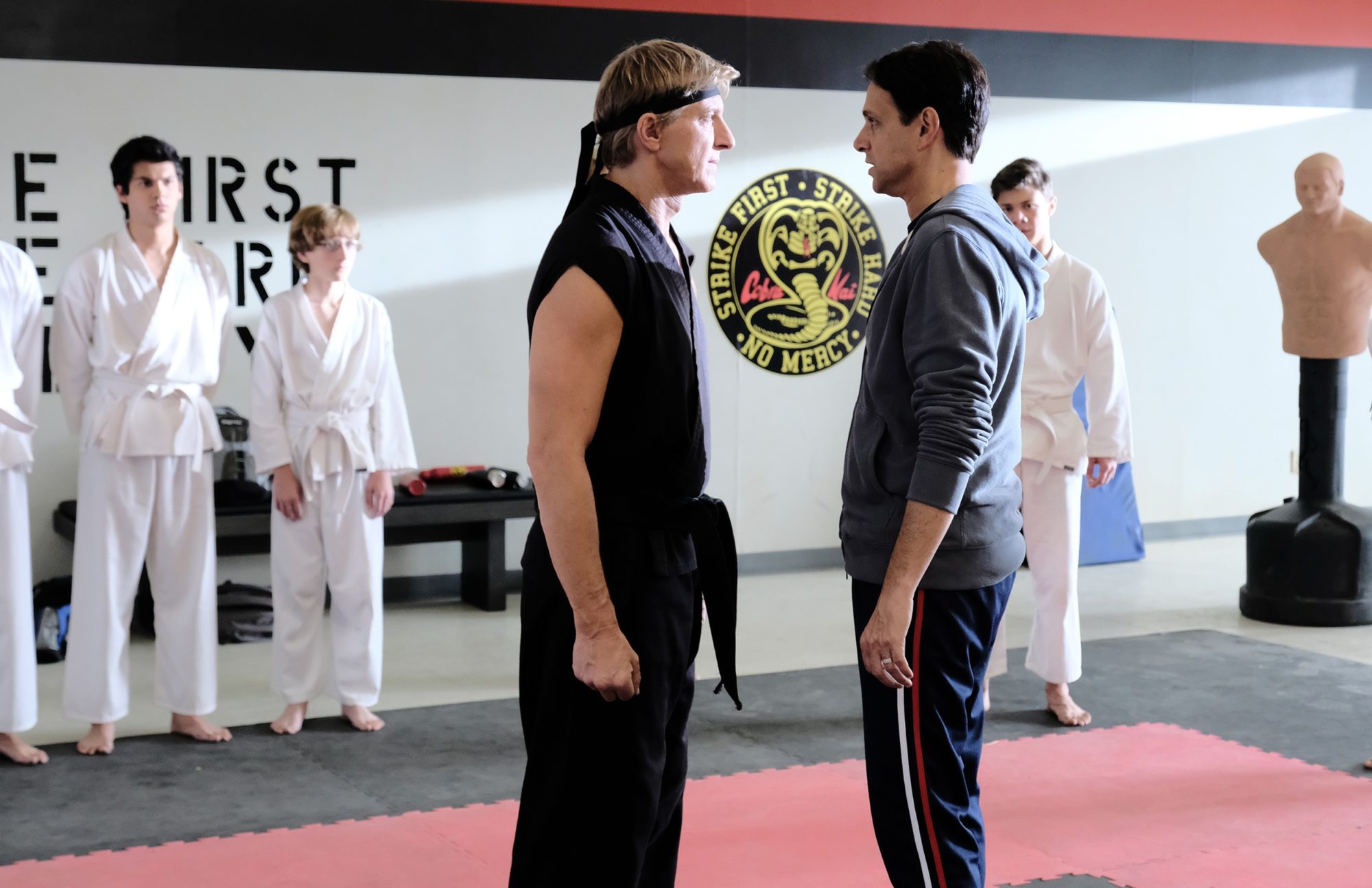 cobra kai saison 3 - Cobrai Kai : la saison 3 sera disponible plus tôt que prévu sur Netflix !