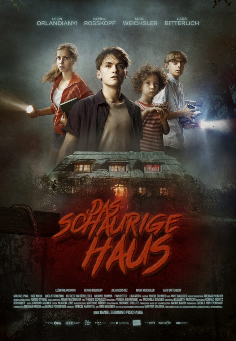 notre maison hantee netflix 762x1100 - Notre maison hantée : un film surnaturel à voir en famille le 14 mai sur Netflix