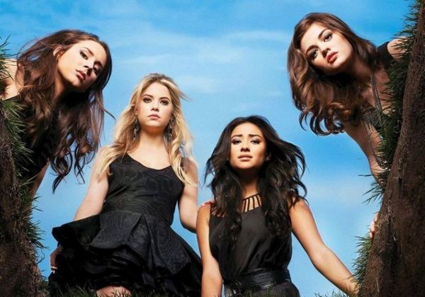 pretty little liars netflix 600x419 - Collateral