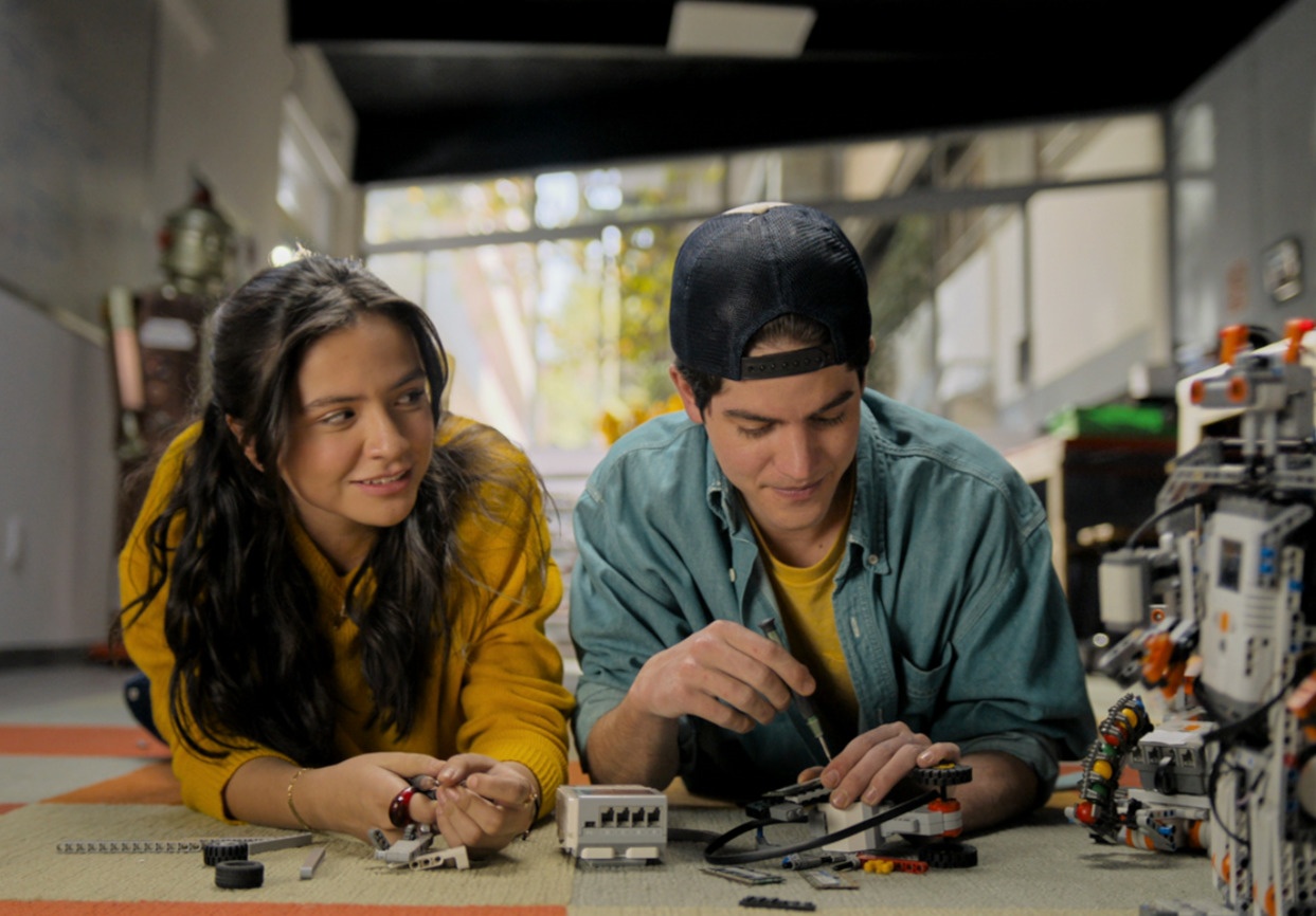 anonima netflix - Anónima : la romance 100% réseaux social  arrive en décembre sur Netflix