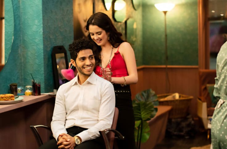 netflix absolument royal - Absolument royal ! : une romance portée par Laura Marano et Mena Massoud en janvier sur Netflix