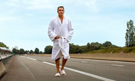 I Feel Good : une tendre comédie portée par Jean Dujardin et Yolande Moreau en ce moment sur Netflix
