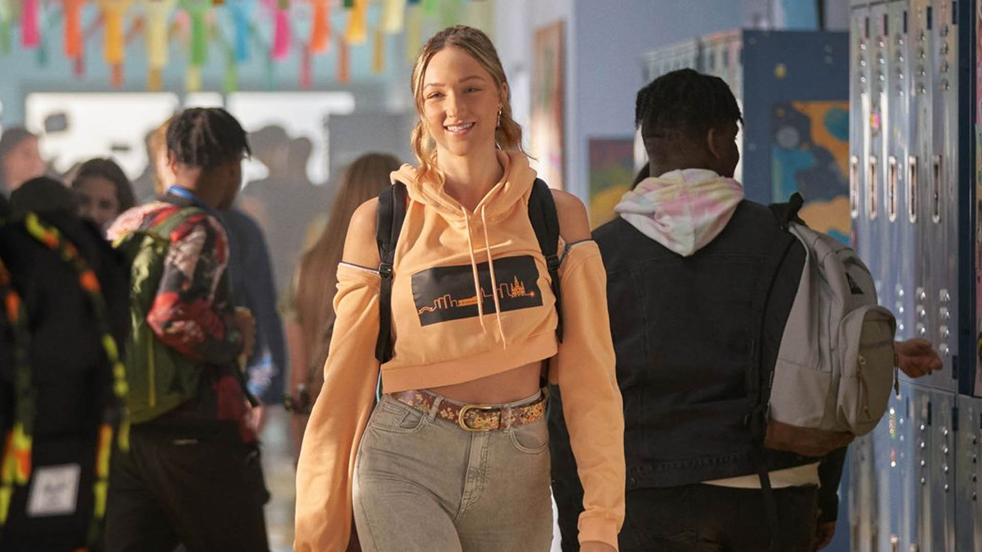 tall girl saison 2 netflix - Tall Girl 2 : Netflix dévoile la bande annonce et la date de sortie de la suite du teen movie signé Netflix