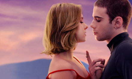 Qui sont Julio Peña et Clara Galle, actuellement à l’affiche du nouveau film Netflix “A travers ma fenêtre” ?