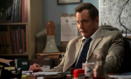 Murderville : un jour, une star, un meurtre à élucider dans cette comédie policière semi-improvisée signée Netflix