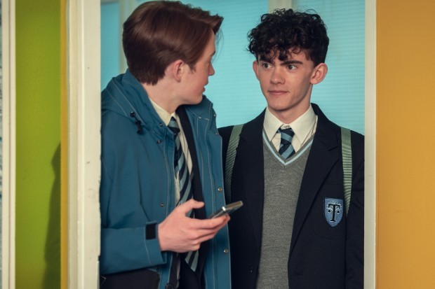 heartstopper netlfix - Heartstopper : les internautes fondent devant cette nouvelle romance bienveillante et feel-good signée Netflix (Avis)