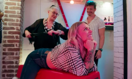L’architecte du désir : pimentez votre intérieur avec Mélanie Rose dans cette émission sexy signée Netflix