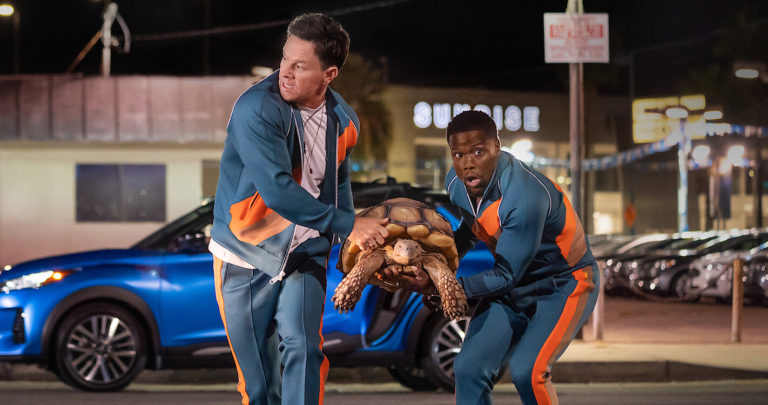 Me time : enfin seul ? : Kevin Hart et Mark Wahlberg s’offrent un week-end de folie dans une comédie signée Netflix