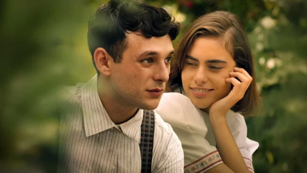 la belle de jerusalem netflix 600x338 - Colossal