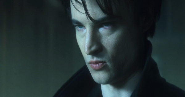 sandman tom sturridge 600x316 - Poldark