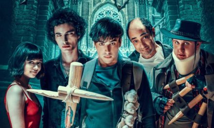 Hollyblood : c’est quoi cette comédie romantique et horrifique qui parodie les sagas de vampires pour ado ?