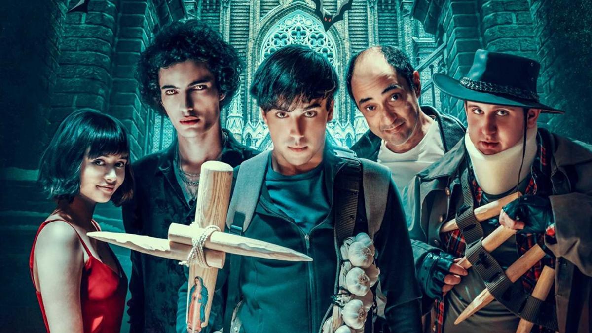 hollyblood netflix - Hollyblood : c'est quoi cette comédie romantique et horrifique qui parodie les sagas de vampires pour ado ?