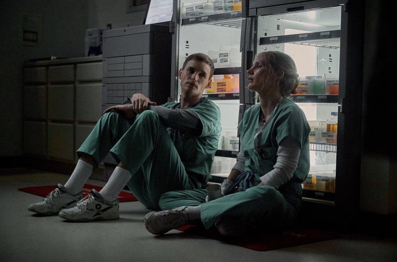 meurtre sans ordonnance netflix - Meurtres sans ordonnance : un thriller captivant inspiré d'une histoire vraie porté par Jessica Chastain et Eddie Redmayne (+ Avis)