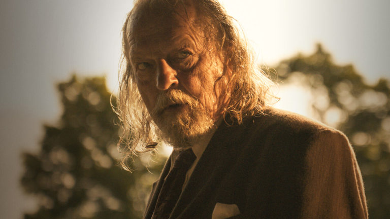 Old people : ce film d’horreur haletant où les seniors attaquent débarque en octobre sur Netflix (+ avis)