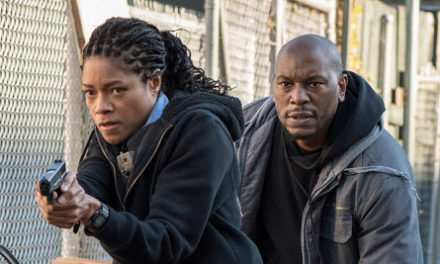 Black and Blue : c’est quoi ce thriller d’action qui cartonne en ce moment sur Netflix ? (+ Avis)
