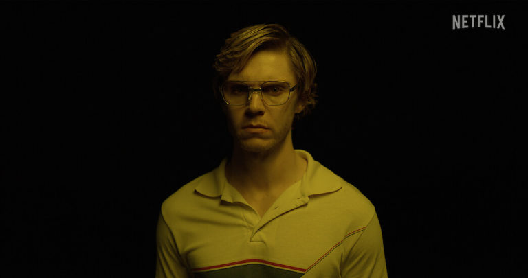 Monster : Jeffrey Dahmer : la série d’anthologie de Ryan murphy est renouvelée pour deux saisons