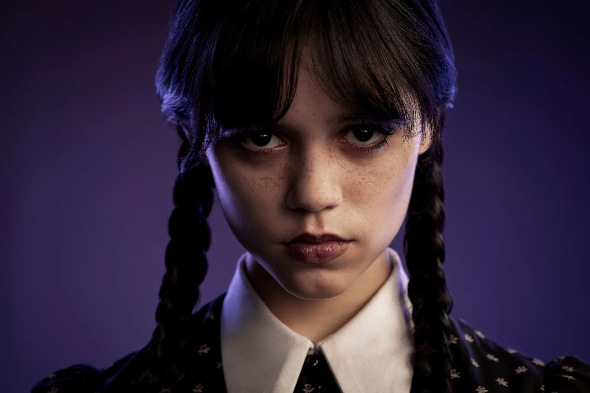 netflix mercredi avis - Mercredi : les internautes sont déjà sous le charme de la série de Tim Burton ! (Avis)