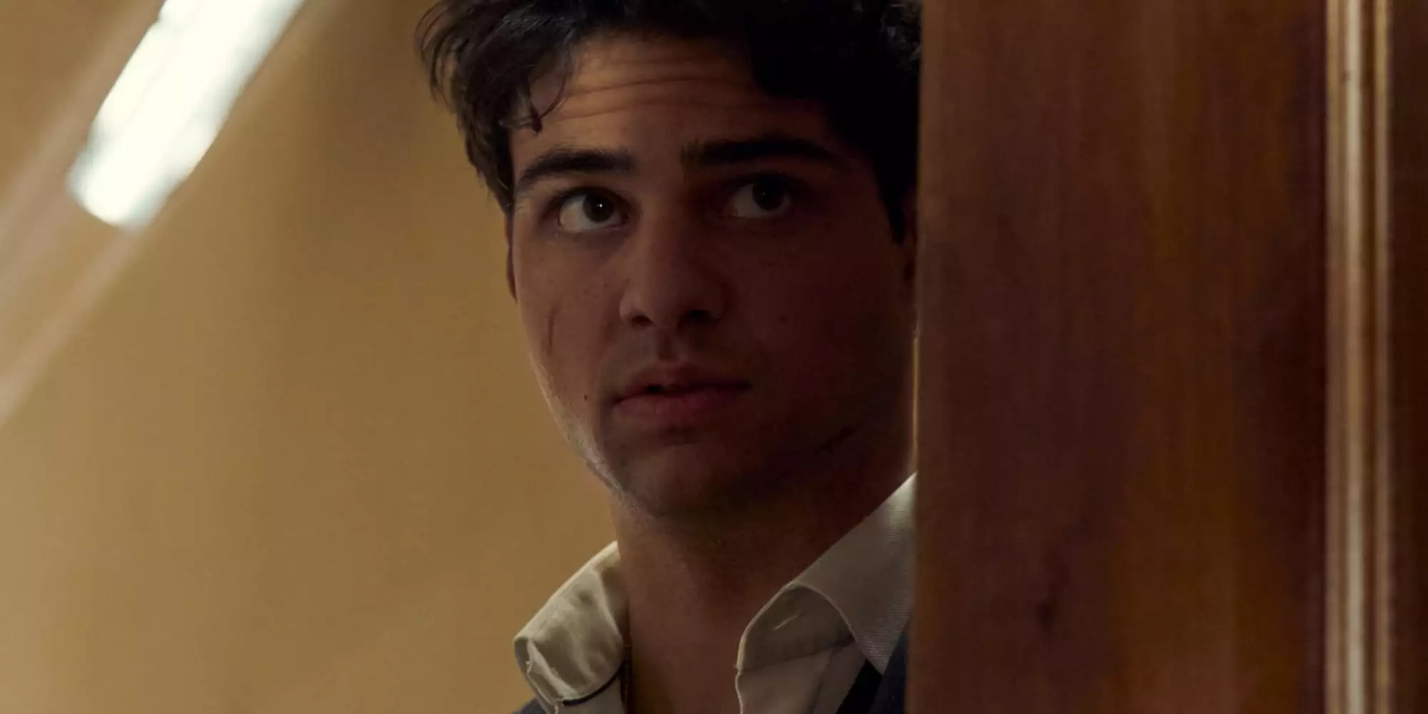 recruit netflix - The Recruit :  la série d'espionnage portée par Noah Centineo renouvelée pour une saison 2 (en 2024 sur Netflix !)