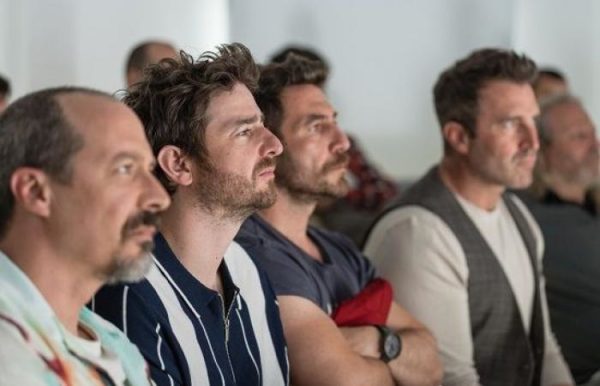 machos alpha netflix 600x386 - White Noise