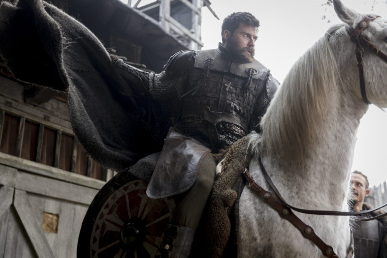 Seven Kings Must Die - Seven Kings Must Die (Film) : la suite de "The Last Kingdom" arrive en avril sur Netflix ! (+ avis)
