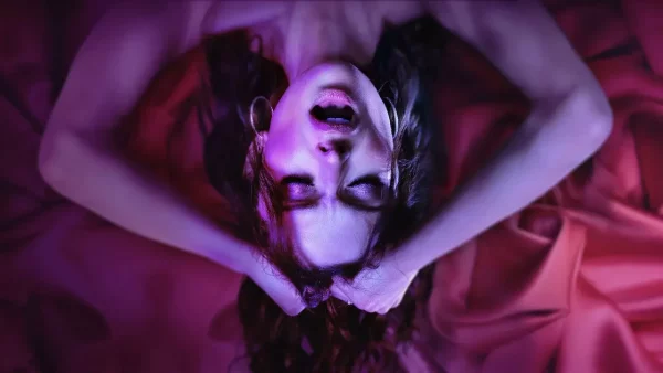sexlife netflix  600x338 - L'Amant de Lady Chatterley