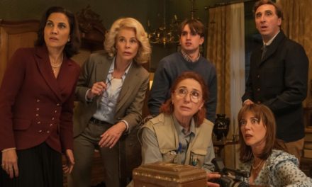 Fenómenas : une comédie paranormale à la “S.O.S fantômes” cartonne sur Netflix ! (+ Avis)