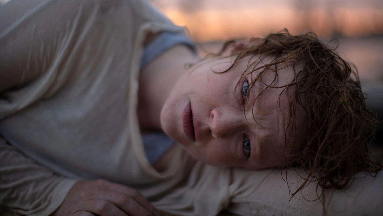 run rabbit run netflix - Run Rabbit Run : Sarah Snook (Succession) à l'affiche d'un thriller horrifique inquiétant en juin sur Netflix