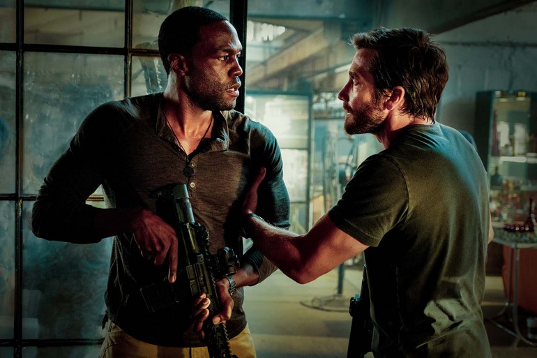ambulance netflix - Ambulance (Avis) : le film d'action de Michael Bay fait mouche auprès des abonnés Netflix !