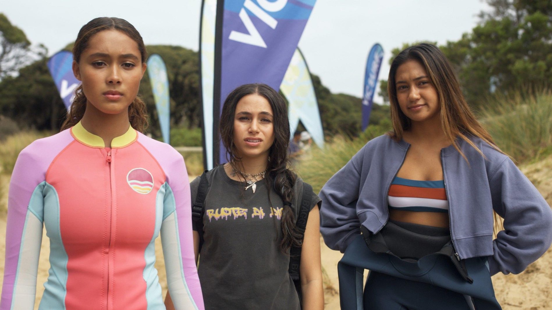 Surviving Summer saison 2 - Surviving Summer : la saison 2 débarque sur Netflix pour vous faire vivre un été indien plein de rebondissements