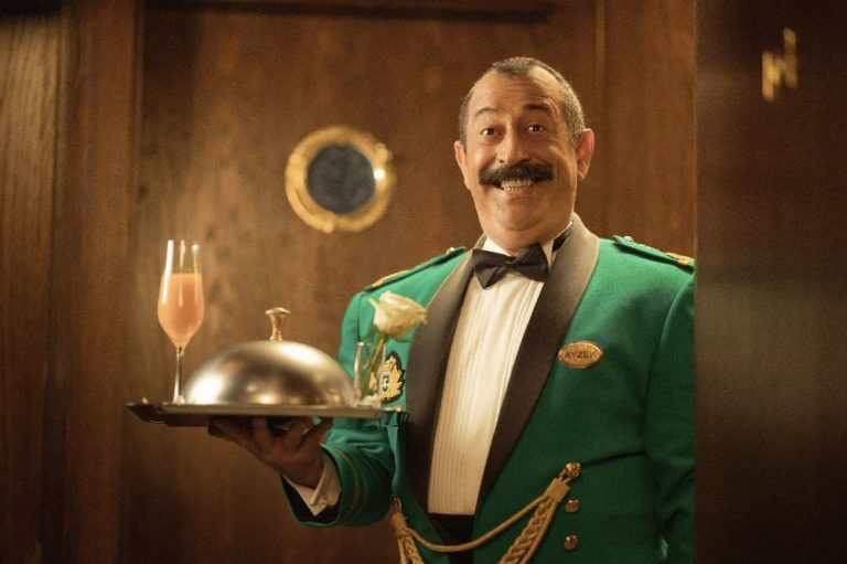 Do not disturb : Cem Yilmaz signe une comédie insolite à savourer en septembre sur Netflix
