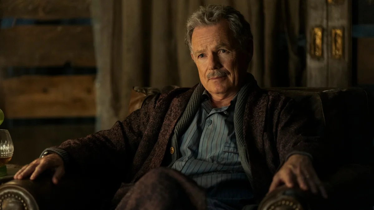 Bruce Greenwood netflix maison usher - Ruth Codd,  Bruce Greenwood, Kate Siegel , etc. : qui sont les acteurs de "La chute de la maison Usher", nouvelle pépite horrifique de Mike Flanagan ? (Casting-Distribution)