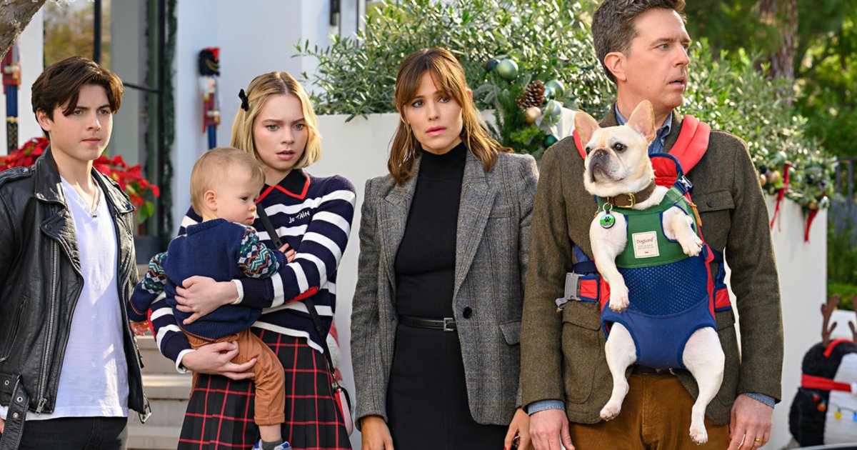 familier switch netflix - Family Switch : que vaut cette  comédie de Noël portée par Jennifer Garner et Ed Helms ? (Avis des internautes)