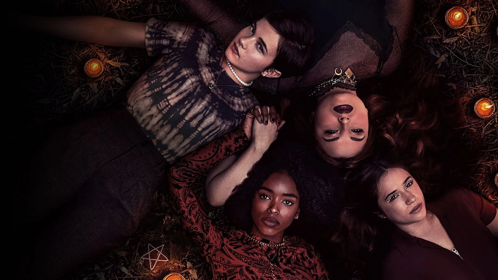 the craft les nouvelles sorcieres - The Craft : les nouvelles sorcières :  le teen movie qu'il vous faut pour Halloween est disponible sur Netflix