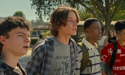 Les Nouveaux : ce teen movie complètement déluré débarque aujourd’hui sur Netflix