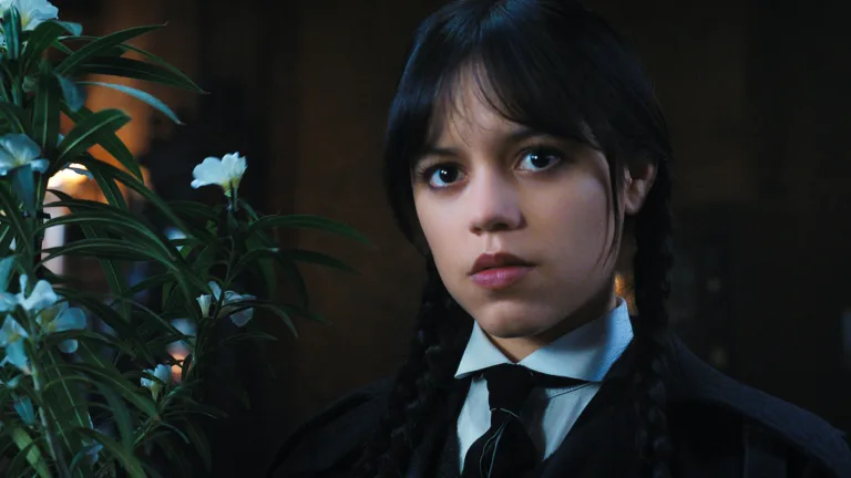 Mercredi – Saison 2 : Quand sortira la suite de la série à succès ? (Date de sortie estimée + casting dévoilé)