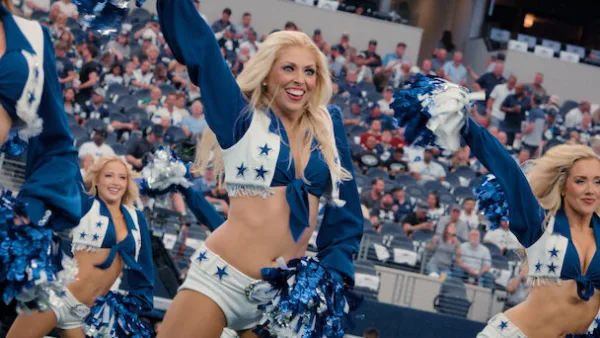 Netflix renouvelle “America’s Sweethearts : les Cheerleaders des Dallas Cowboys” pour une saison 2, sortie prévue en 2025