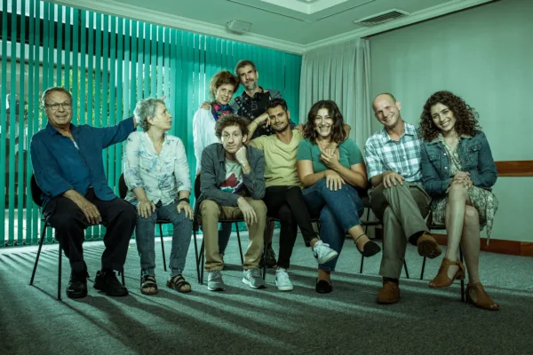 F1UdbB7XoAArNcR 600x400 - La Belle de Jérusalem - Série (Saison 2)