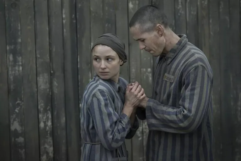 La mini-série “Le Tatoueur d’Auschwitz” est-elle disponible sur Netflix en France ?