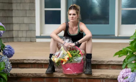 Sirens : Julianne Moore, Meghann Fahy et Kevin Bacon dans cette mini série disponible en mai sur Netflix