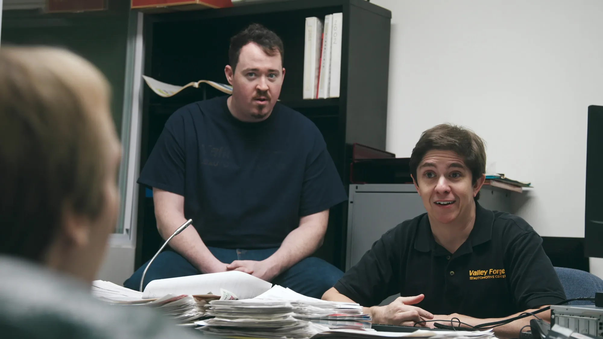 Tires Shane Gillis - Grosse pression revient en juin sur Netflix : tout savoir sur la saison 2 de la comédie de Shane Gillis