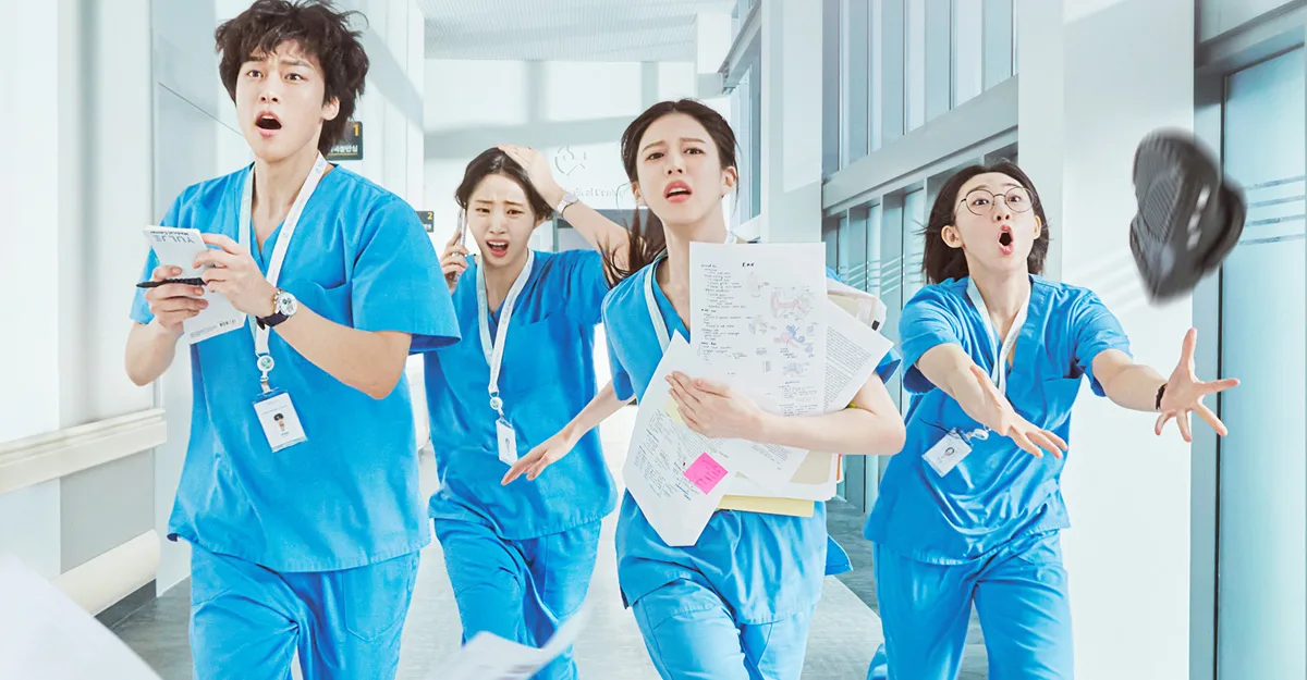 resident playbook trailer netflix - Fans de Hospital Playlist ? Découvrez Resident Playbook, le spin-off attendu pour avril sur Netflix
