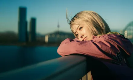 Nouvelle page à Séoul : Park Bo-young face à elle-même dans le K-drama Netflix qui brouille les identités
