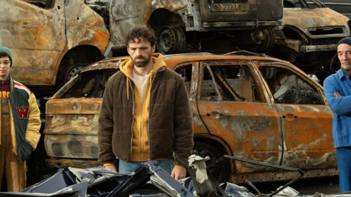 la bande annonce du film netflix balle perdue 3 - Balle Perdue 3 débarque sur Netflix : une course-poursuite explosive pour clore la trilogie française la plus musclée de la plateforme (Date de sortie)