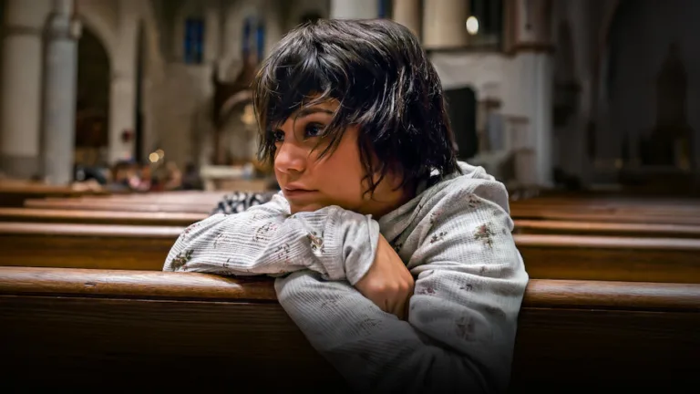 Protège-moi : le drame avec Vanessa Hudgens fait une entrée remarquée dans le Top 10 de Netflix