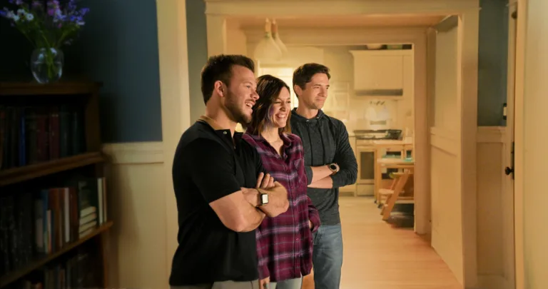 Home Economics : la sitcom familiale déjà classée dans le Top 10 Netflix (+ infos saison 4)